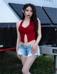 四月的女孩